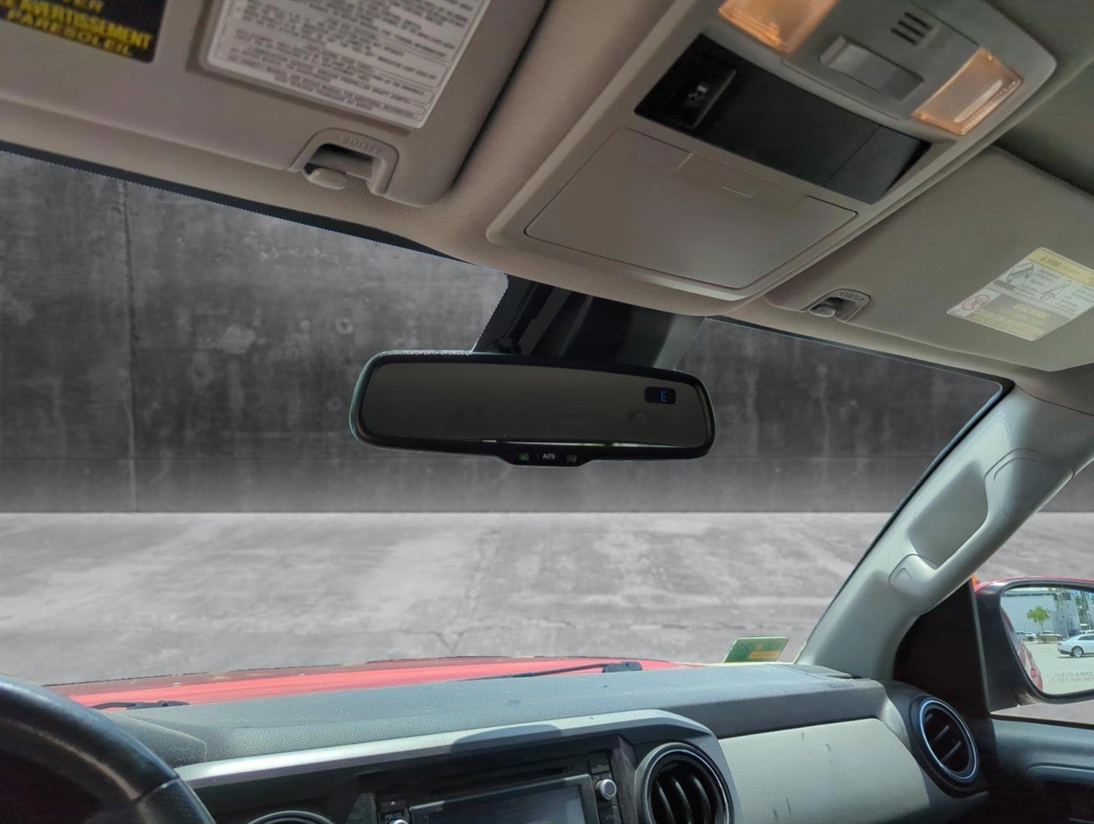 2019 Toyota Tacoma 4WD Vehicle Photo in Pembroke Pines, FL 33027