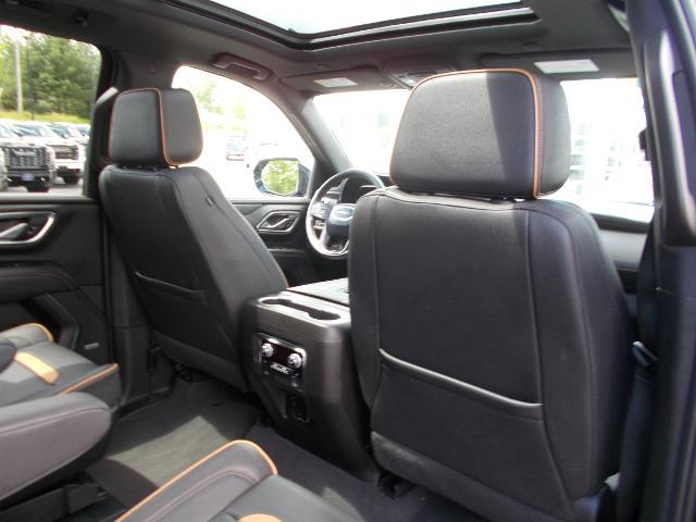 2024 GMC Yukon XL Vehicle Photo in LOWELL, MA 01852-4336