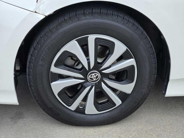 2017 Toyota Prius Prime Vehicle Photo in DENTON, TX 76210-9321