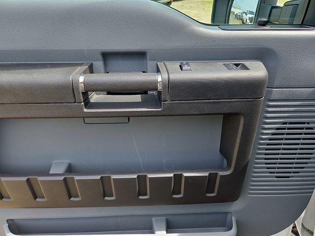 2015 Ford Super Duty F-350 SRW Vehicle Photo in WATERTOWN, CT 06795-3318