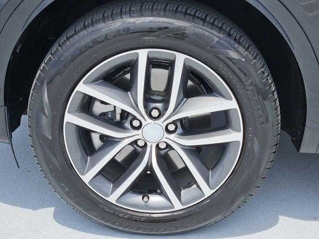 2024 Discovery Sport Vehicle Photo in AUSTIN, TX 78717