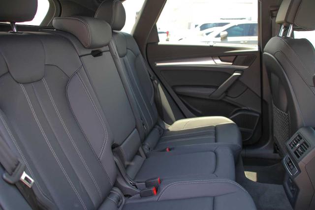 2024 Audi Q5 Vehicle Photo in SUGAR LAND, TX 77478