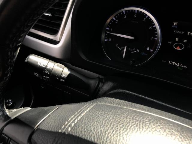 2019 Toyota Highlander Vehicle Photo in GREEN BAY, WI 54303-3330