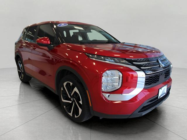2022 Mitsubishi Outlander Vehicle Photo in Green Bay, WI 54304