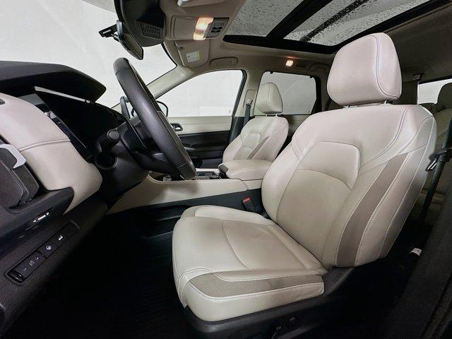 2023 Nissan Pathfinder Vehicle Photo in Flemington, NJ 08822