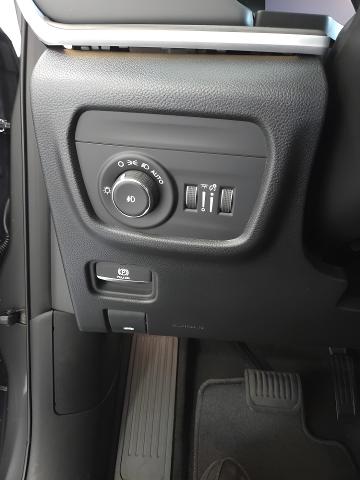 2025 Jeep Grand Cherokee L Vehicle Photo in Oshkosh, WI 54901