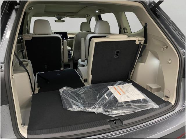 2025 Volkswagen Atlas Vehicle Photo in Appleton, WI 54913
