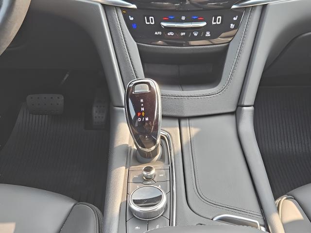 2025 Cadillac XT6 Vehicle Photo in MADISON, WI 53713-3220