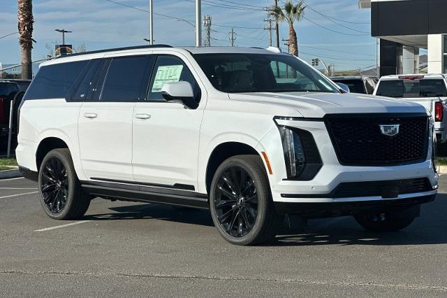Vibrant White Tricoat 2026 Cadillac Escalade ESV Platinum Sport 4WD SUV / Crossover Four-Wheel Drive Automatic