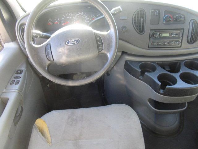 2008 Ford Econoline Cargo Van Vehicle Photo in Cedar Rapids, IA 52402