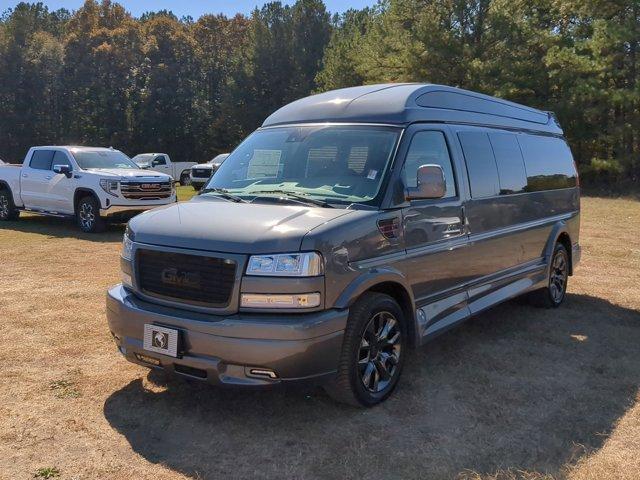 2024 GMC Savana Cargo 2500 Vehicle Photo in ALBERTVILLE, AL 35950-0246