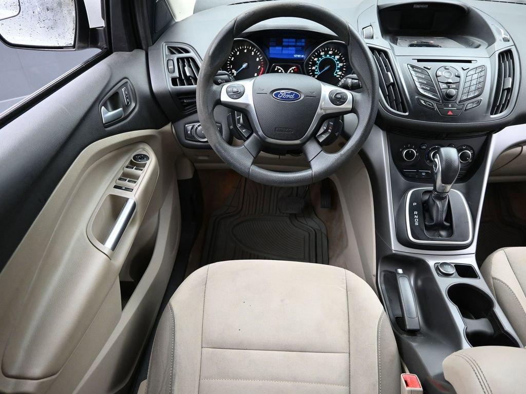 2013 Ford Escape Vehicle Photo in Cedar Rapids, IA 52402