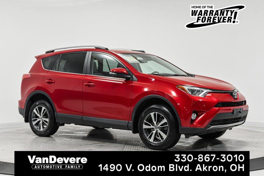 2017 Toyota RAV4 Vehicle Photo in AKRON, OH 44320-4088