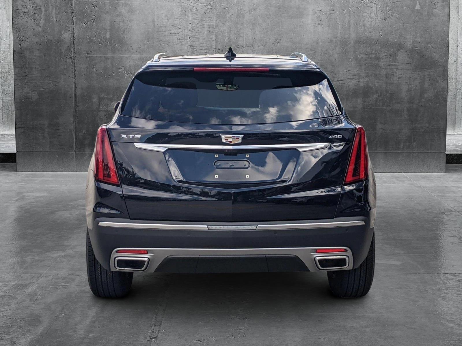 2022 Cadillac XT5 Vehicle Photo in PEMBROKE PINES, FL 33024-6534