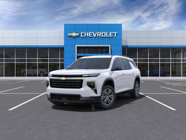 2024 Chevrolet Traverse Vehicle Photo in SAINT JAMES, NY 11780-3219