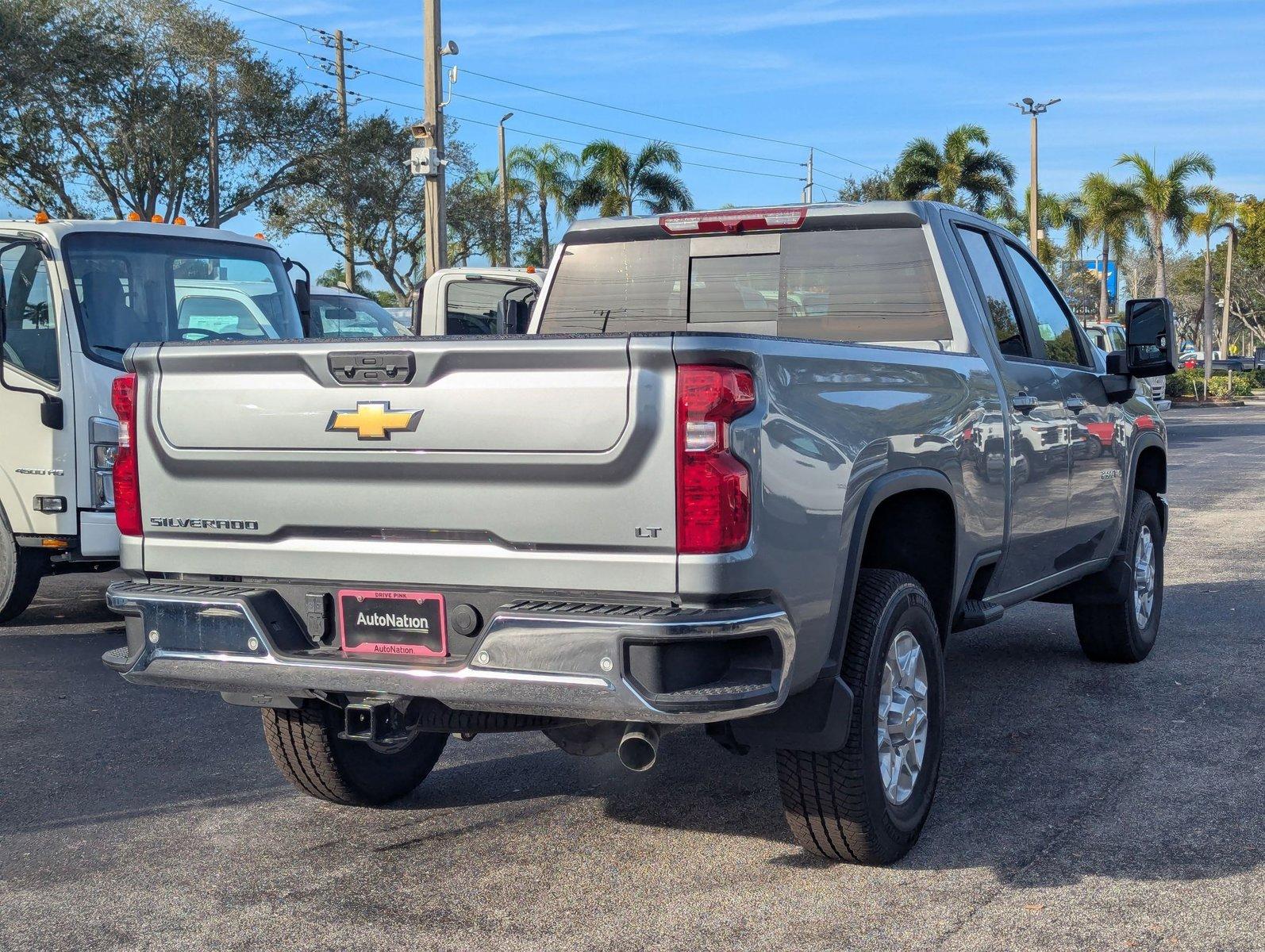 2025 Chevrolet Silverado 2500 HD Vehicle Photo in GREENACRES, FL 33463-3207