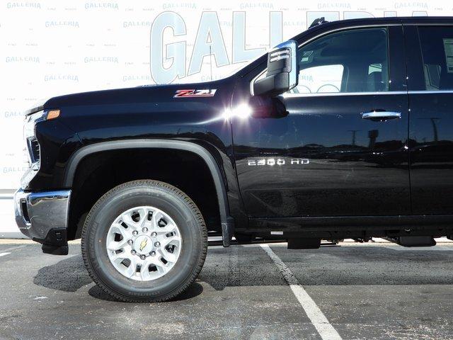 2025 Chevrolet Silverado 2500 HD Vehicle Photo in DALLAS, TX 75244-5909