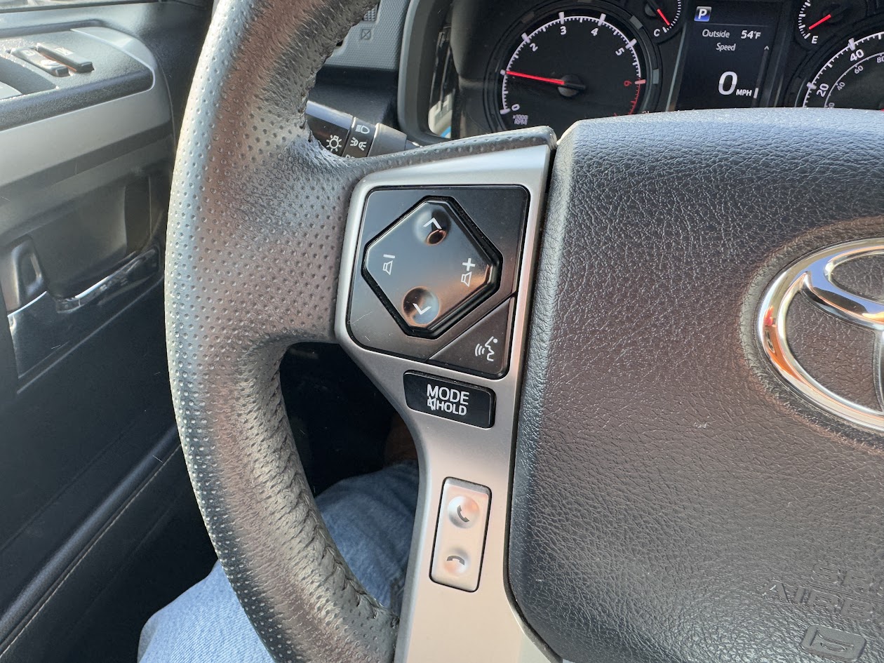 2020 Toyota 4Runner Vehicle Photo in BOONVILLE, IN 47601-9633