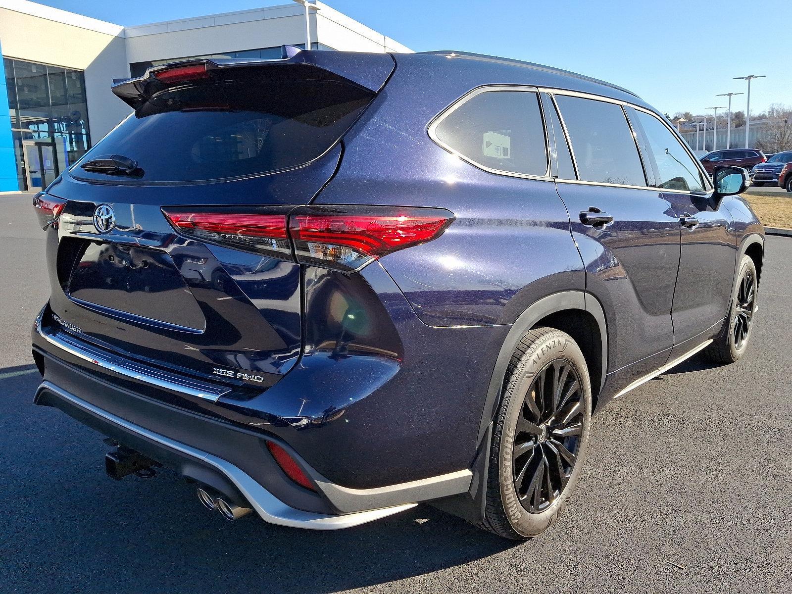 2023 Toyota Highlander Vehicle Photo in Harrisburg, PA 17111