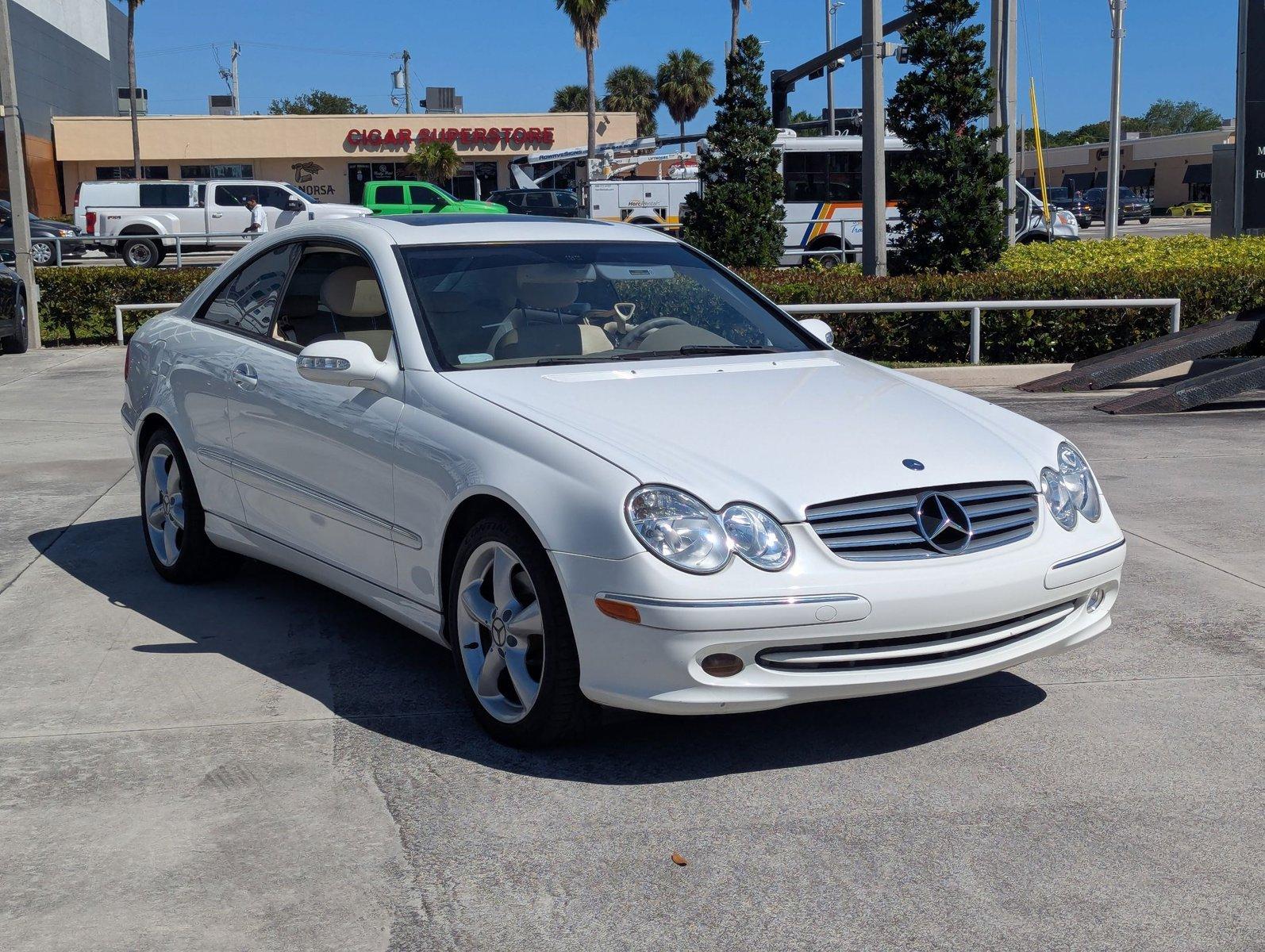 2005 Mercedes-Benz CLK-Class Vehicle Photo in Fort Lauderdale, FL 33316