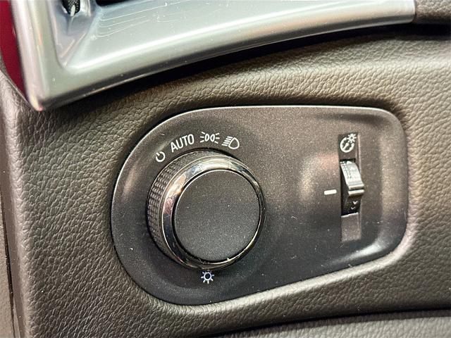 2016 Cadillac SRX Vehicle Photo in EVERETT, WA 98203-5662