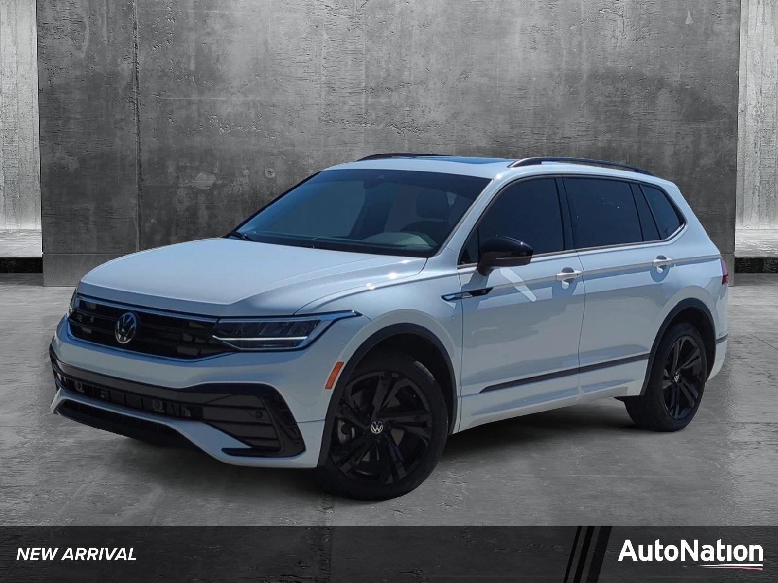 2024 Volkswagen Tiguan Vehicle Photo in Pembroke Pines, FL 33027