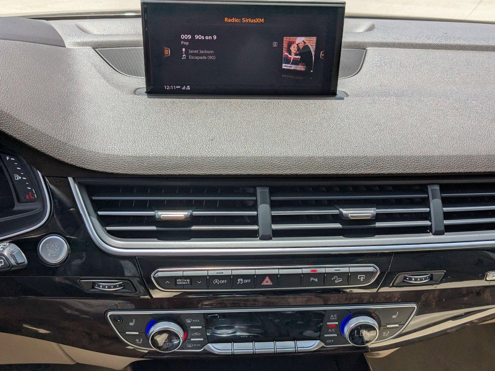 2017 Audi Q7 Vehicle Photo in PEMBROKE PINES, FL 33024-6534
