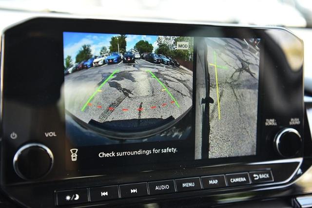 2025 Nissan Pathfinder Vehicle Photo in Ballwin, MO 63011