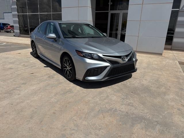 2021 Toyota Camry Vehicle Photo in Winslow, AZ 86047-2439