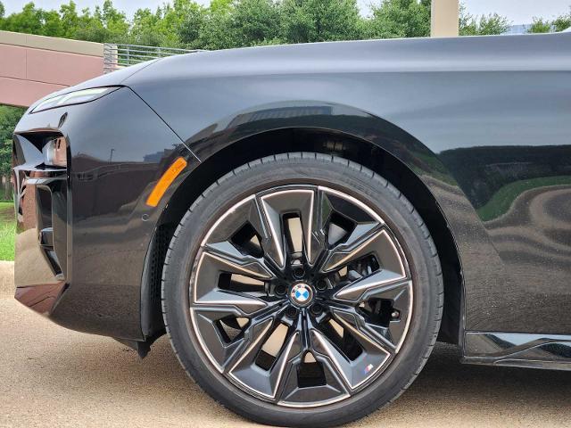 2023 BMW 760i xDrive Vehicle Photo in PLANO, TX 75024