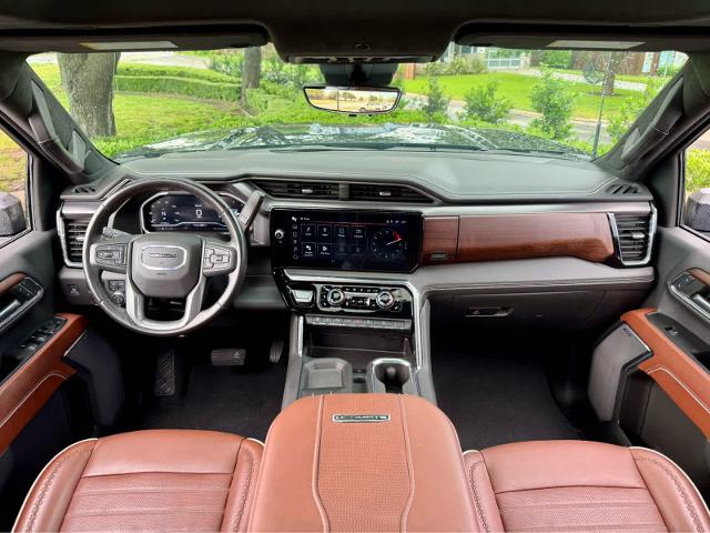 2024 GMC Sierra 2500 HD Vehicle Photo in DALLAS, TX 75209-3016