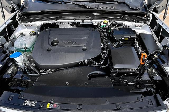 2025 Volvo XC40 Vehicle Photo in Houston, TX 77007