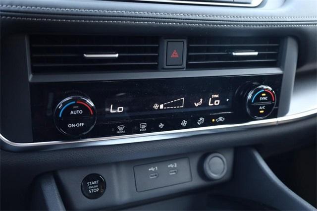 2025 Nissan Rogue Vehicle Photo in Hazelwood, MO 63042