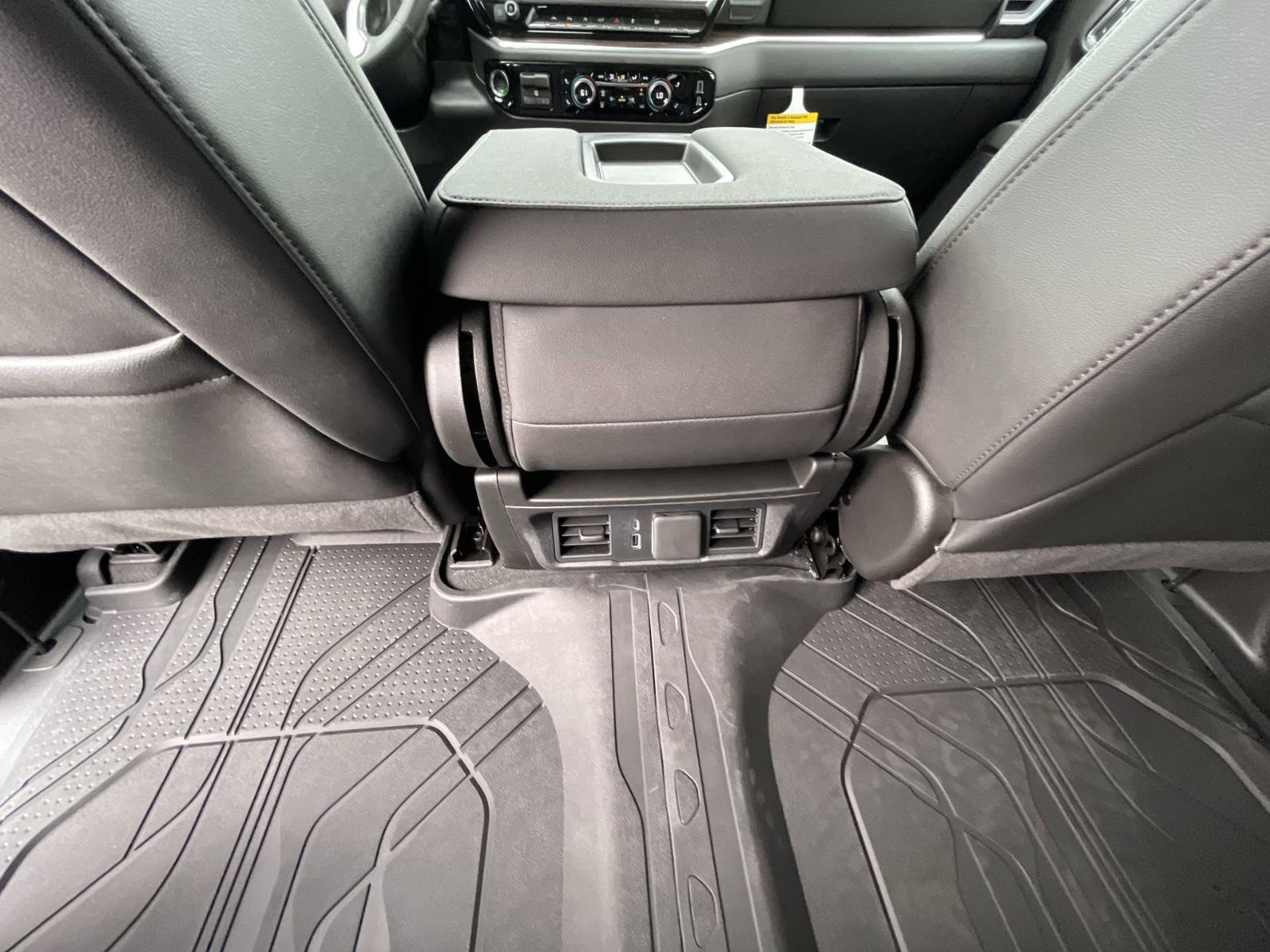 2025 Chevrolet Silverado 1500 Vehicle Photo in BENTONVILLE, AR 72712-4322