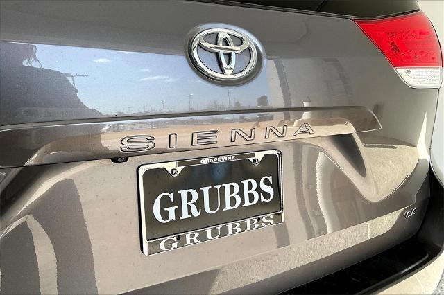 2011 Toyota Sienna Vehicle Photo in Grapevine, TX 76051