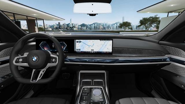 2025 BMW 760i xDrive Vehicle Photo in GRAPEVINE, TX 76051