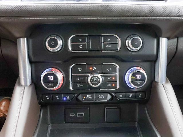 2023 GMC Yukon XL Vehicle Photo in Dallas, TX 75209