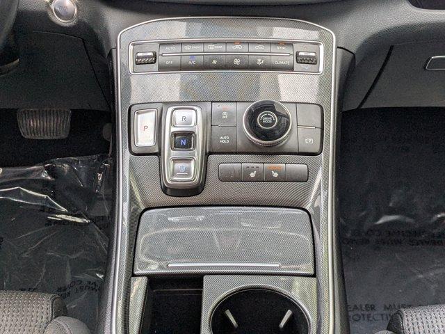 2021 Hyundai SANTA FE Vehicle Photo in BRUNSWICK, GA 31525-1881