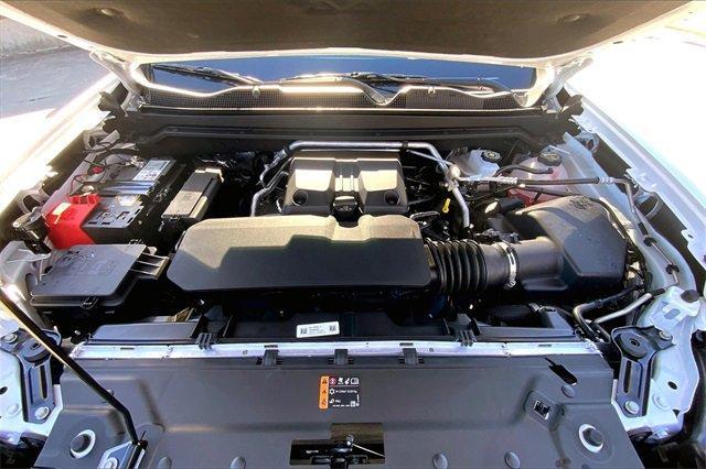 2025 Chevrolet Colorado Vehicle Photo in KANSAS CITY, MO 64114-4502