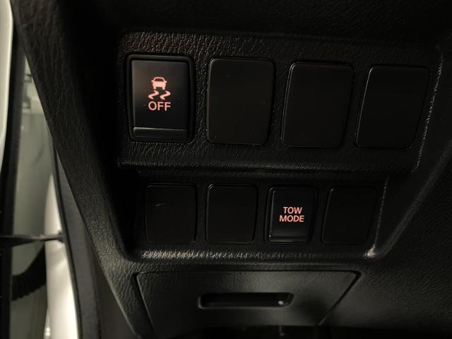 2015 Nissan Pathfinder Vehicle Photo in Appleton, WI 54913