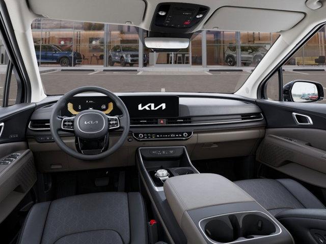 2025 Kia Carnival Hybrid Vehicle Photo in Westbrook, ME 04092