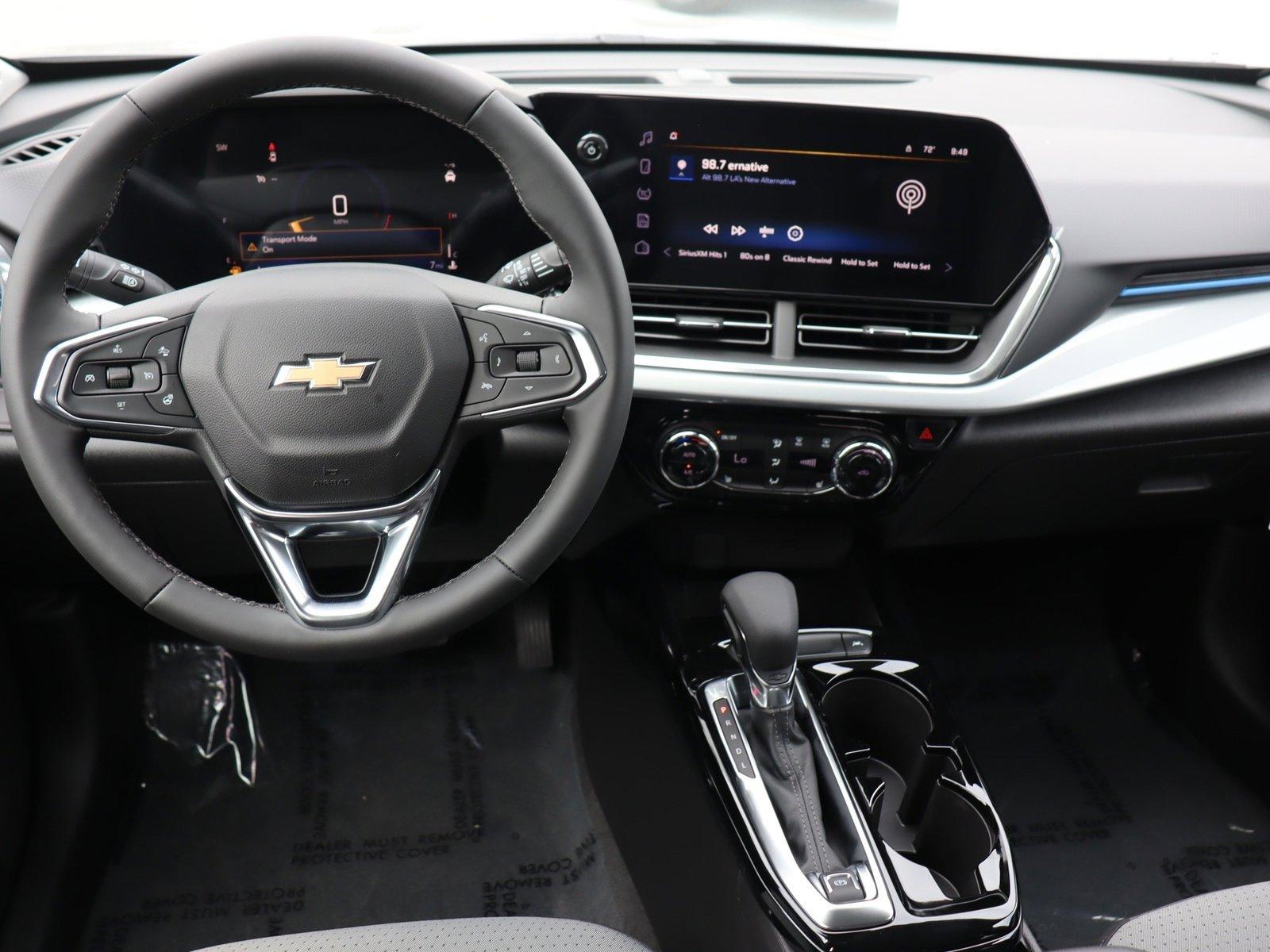 2025 Chevrolet Trax Vehicle Photo in LOS ANGELES, CA 90007-3794