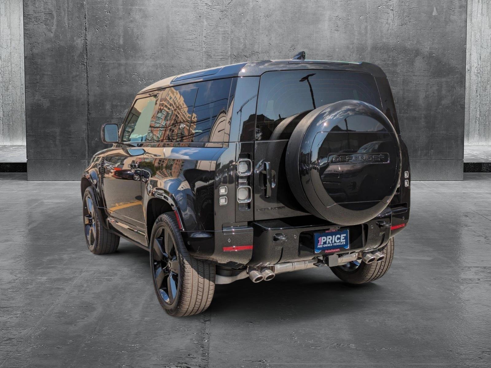 2024 Land Rover Defender Vehicle Photo in Bethesda, MD 20852