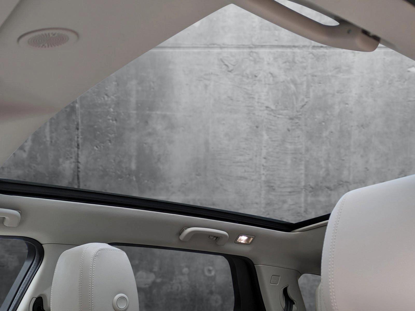 2024 Land Rover Discovery Sport Vehicle Photo in Bethesda, MD 20852