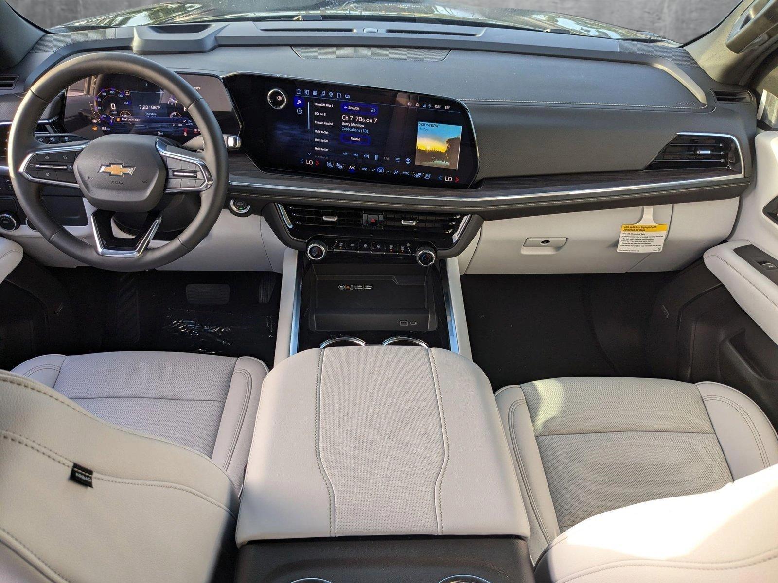 2025 Chevrolet Suburban Vehicle Photo in MIAMI, FL 33134-2699