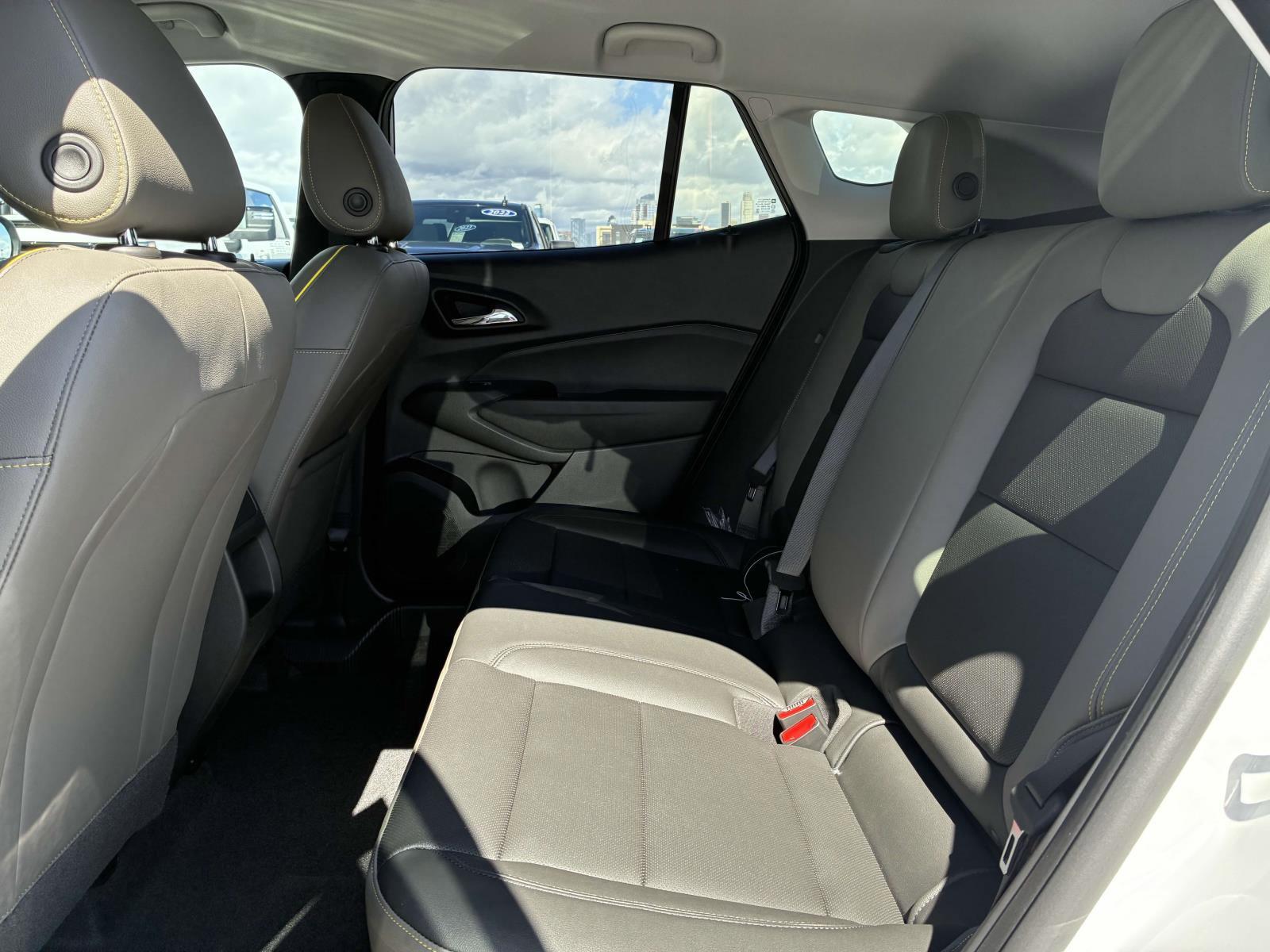 2025 Chevrolet Trax Vehicle Photo in LOS ANGELES, CA 90007-3794