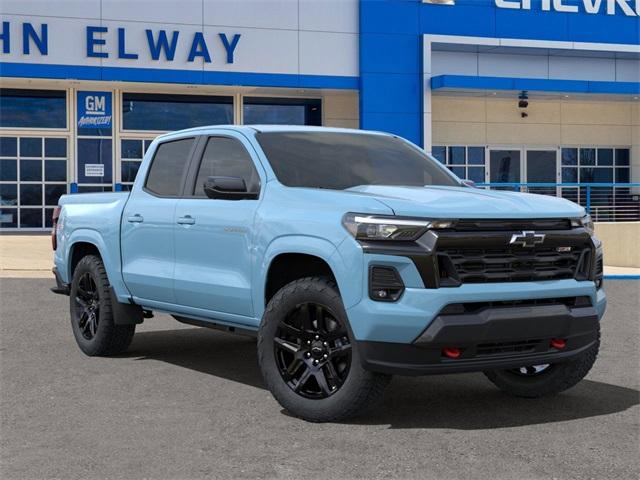 2025 Chevrolet Colorado Vehicle Photo in ENGLEWOOD, CO 80113-6708