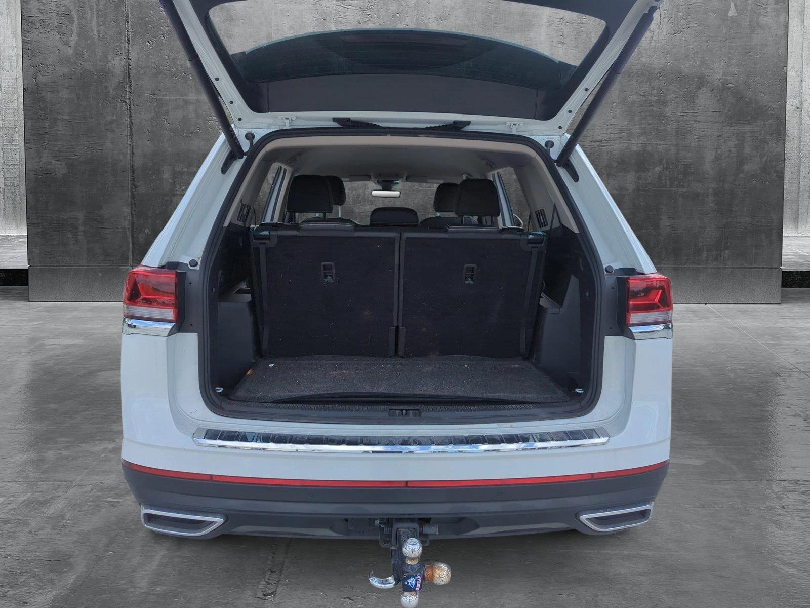 2024 Volkswagen Atlas Vehicle Photo in Pembroke Pines, FL 33027