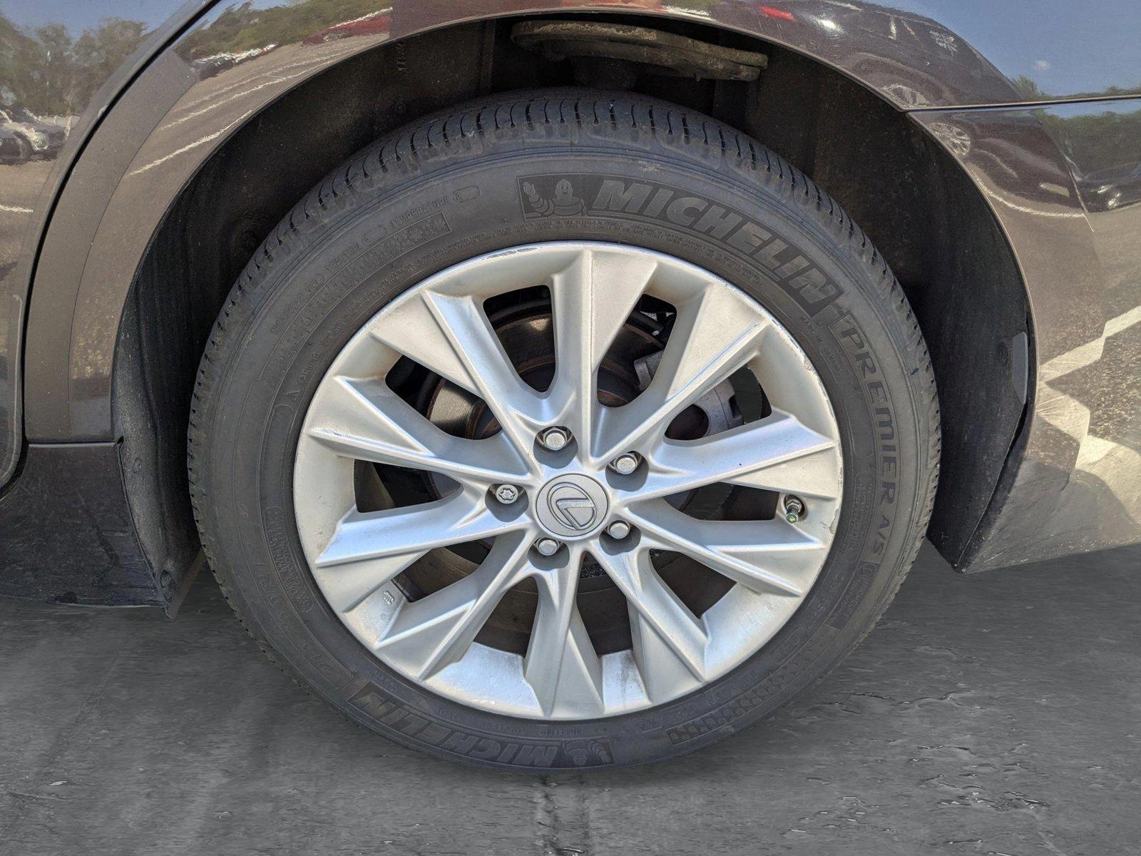 2013 Lexus ES 300h Vehicle Photo in Clearwater, FL 33761