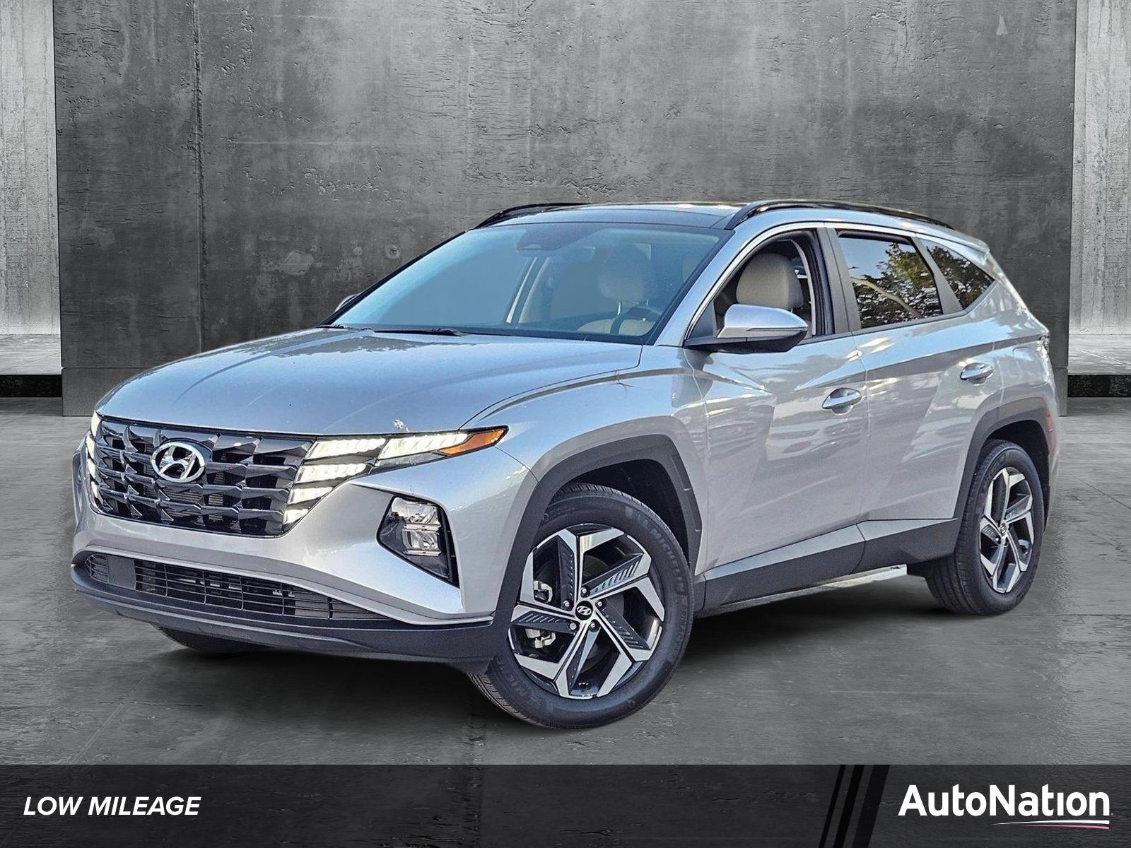 2024 Hyundai TUCSON Hybrid Vehicle Photo in Pembroke Pines , FL 33027